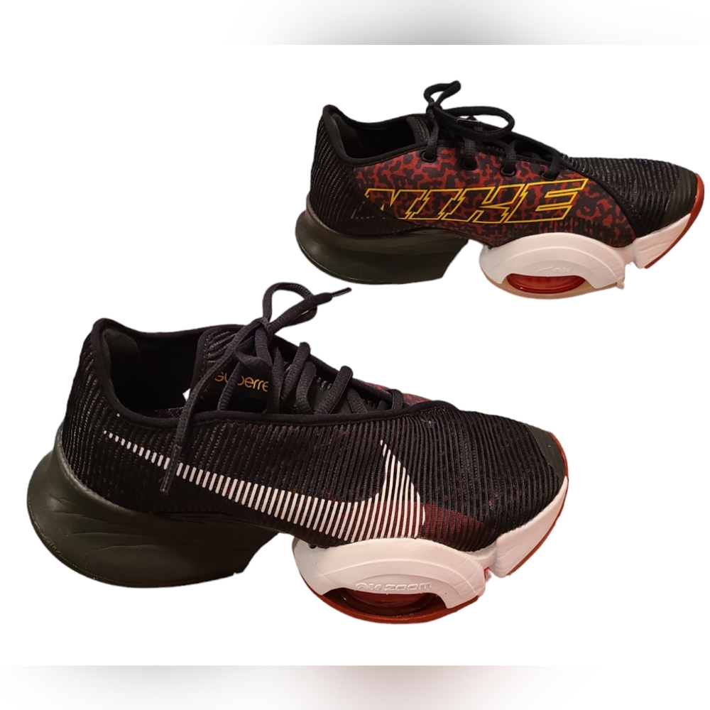 Nike Air Zoom super rep 2 size 6 black shoe